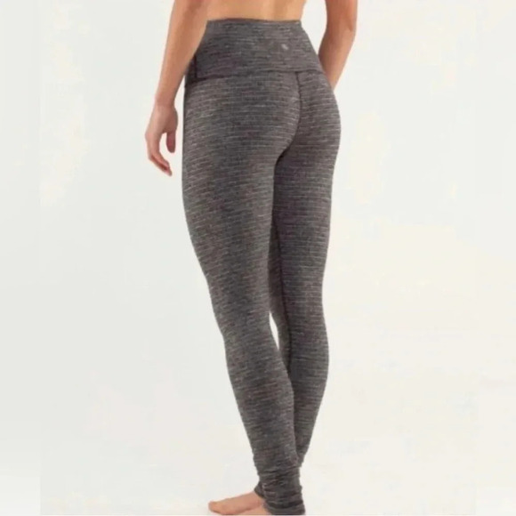 LULULEMON Wunder Under Leggings Coco Pique Black & White size 8 LUON - Picture 1 of 5